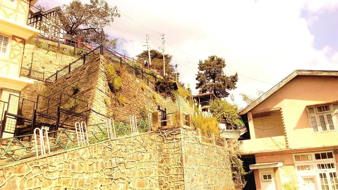 לינה וארוחת בוקר שימלה The Thistle Lodge
