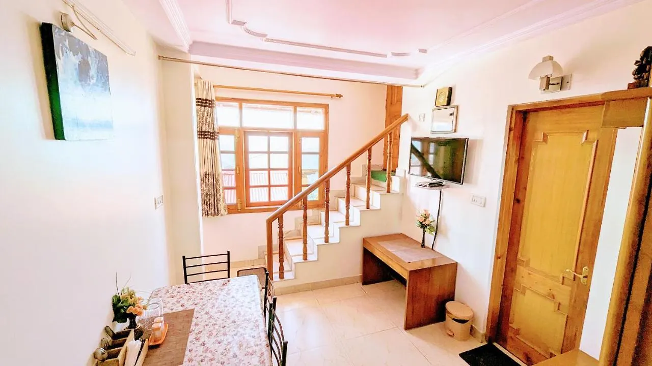 The Thistle Lodge Shimla 0*,  India